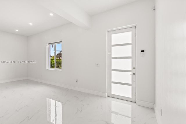 14801 NW 5th Ave, Miami, FL 33168