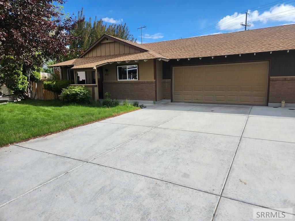 Image 2 of property listing at 481 Higbee Circle, Idaho Falls, ID 83404