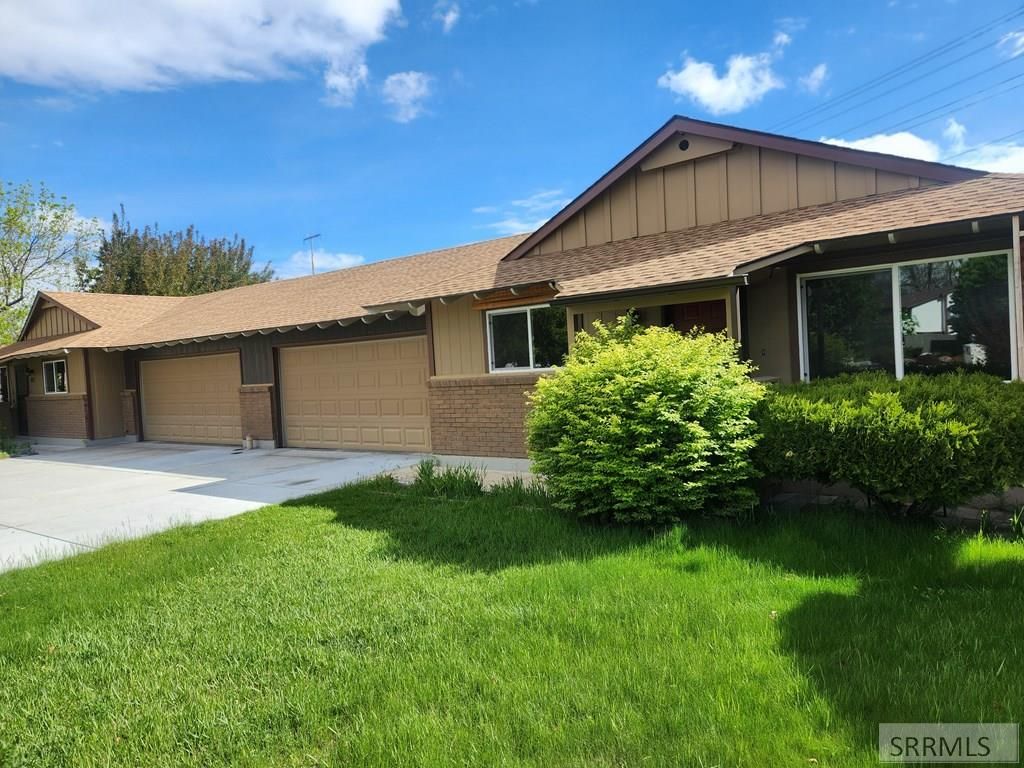 Image 4 of property listing at 481 Higbee Circle, Idaho Falls, ID 83404
