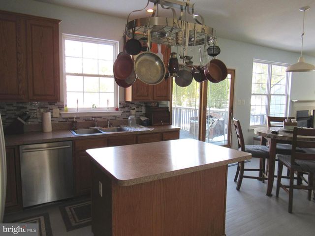 17 WILT RD, Bechtelsville, PA 19505