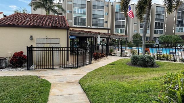 1243 S MARTIN LUTHER KING JR AVENUE B205, Clearwater, FL 33756