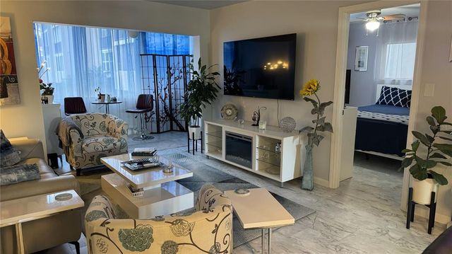1243 S MARTIN LUTHER KING JR AVENUE B205, Clearwater, FL 33756