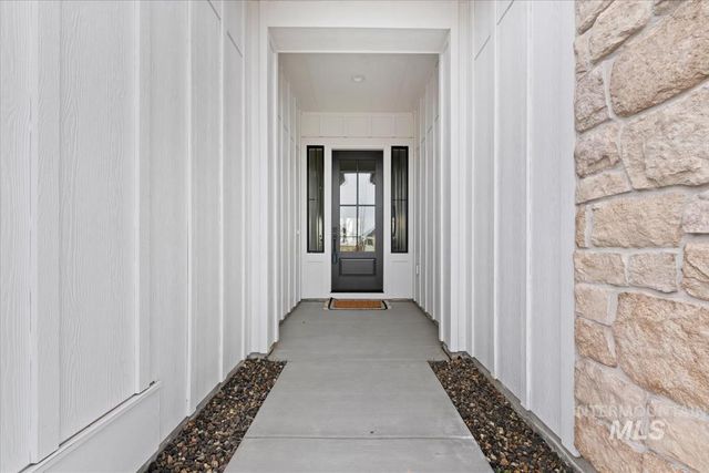 11047 W Cruden Bay Ln, Kuna, ID 83634