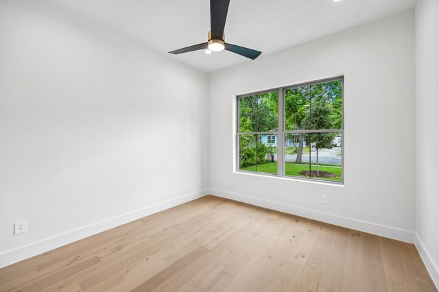 419 Cameron Avenue, Dallas, TX 75223