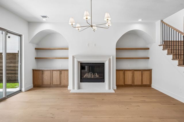 419 Cameron Avenue, Dallas, TX 75223