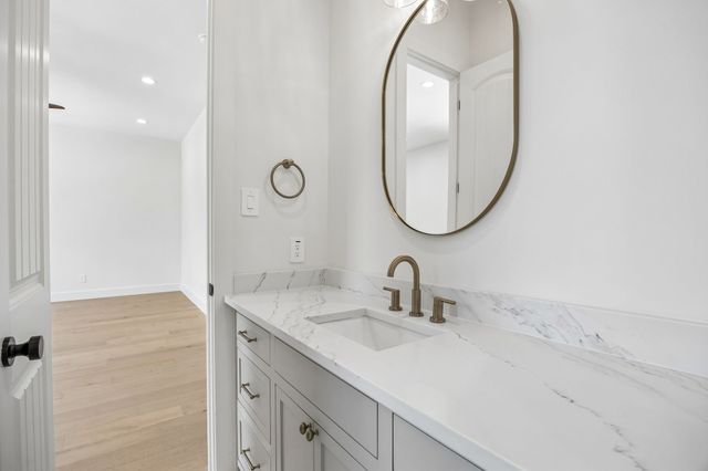 419 Cameron Avenue, Dallas, TX 75223