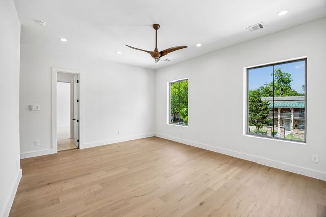 419 Cameron Avenue, Dallas, TX 75223