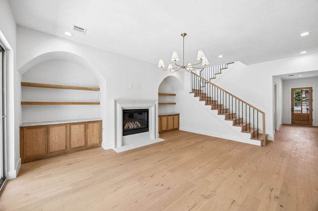 419 Cameron Avenue, Dallas, TX 75223