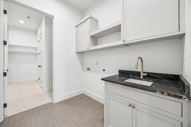 419 Cameron Avenue, Dallas, TX 75223