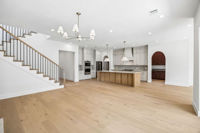 419 Cameron Avenue, Dallas, TX 75223