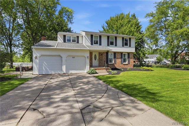 227 North Lane, Grand Island, NY 14072