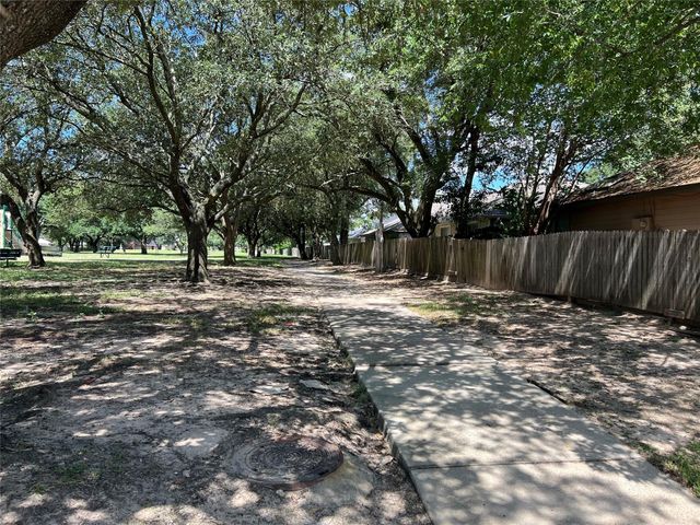 19326 Gagelake Lane, Houston, TX 77084