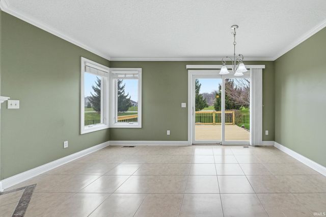 7036 Summerlyn Drive, Fort Wayne, IN 46835