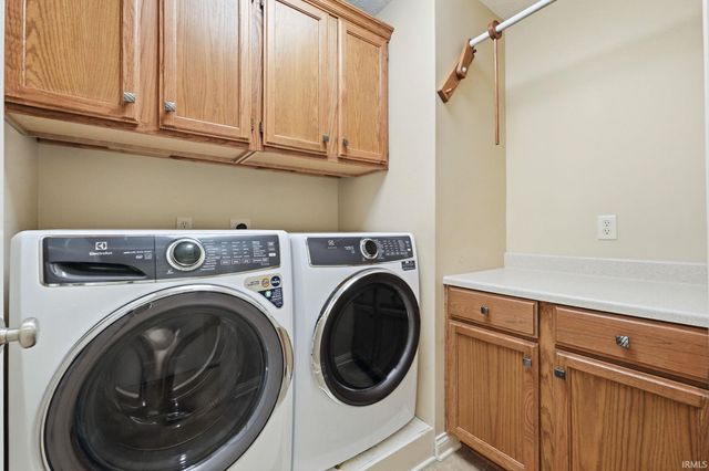 7036 Summerlyn Drive, Fort Wayne, IN 46835