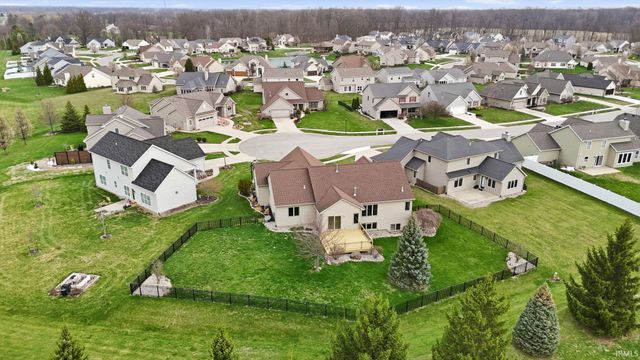 7036 Summerlyn Drive, Fort Wayne, IN 46835