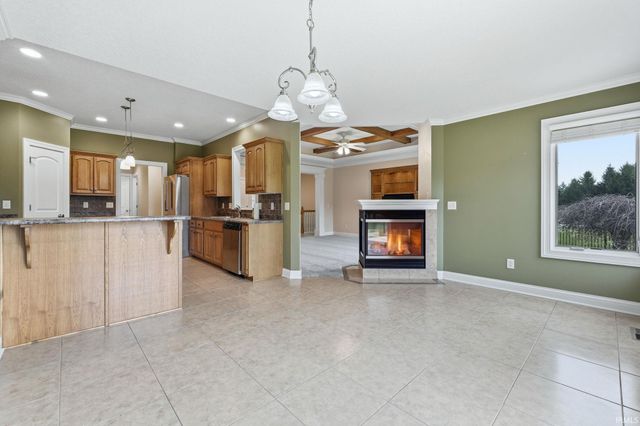 7036 Summerlyn Drive, Fort Wayne, IN 46835