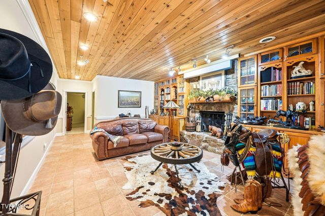 134 Sycamore Drive, Jonesborough, TN 37659