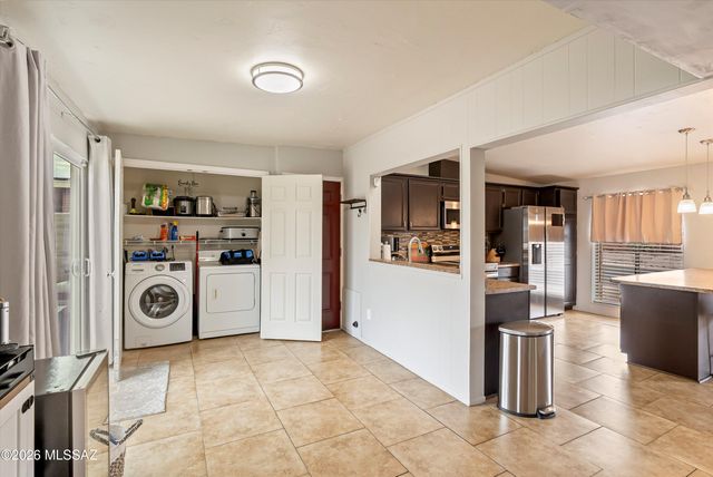 9061 E 39th Street, Tucson, AZ 85730