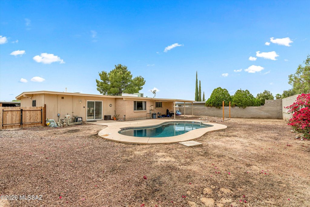 9061 E 39th Street, Tucson, AZ 85730