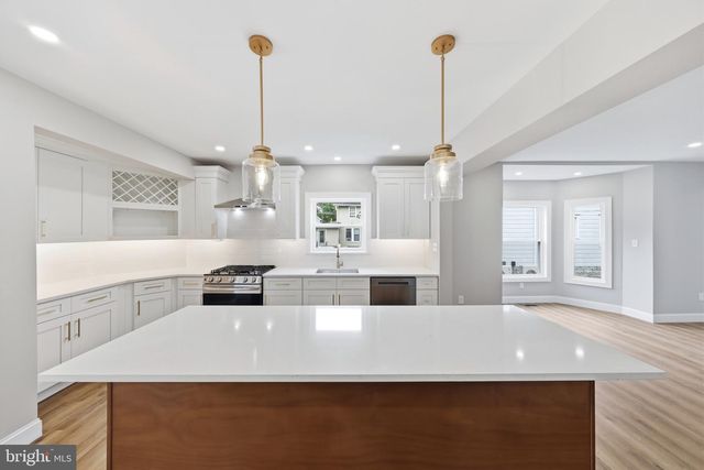 208 PEACH ST, Hammonton, NJ 08037