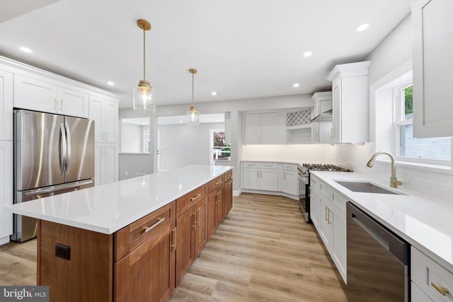 208 PEACH ST, Hammonton, NJ 08037