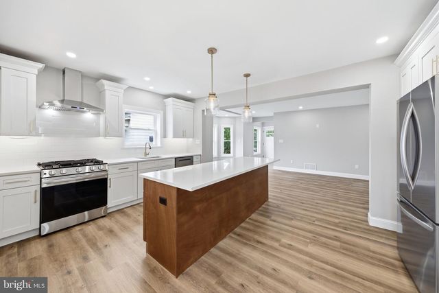 208 PEACH ST, Hammonton, NJ 08037
