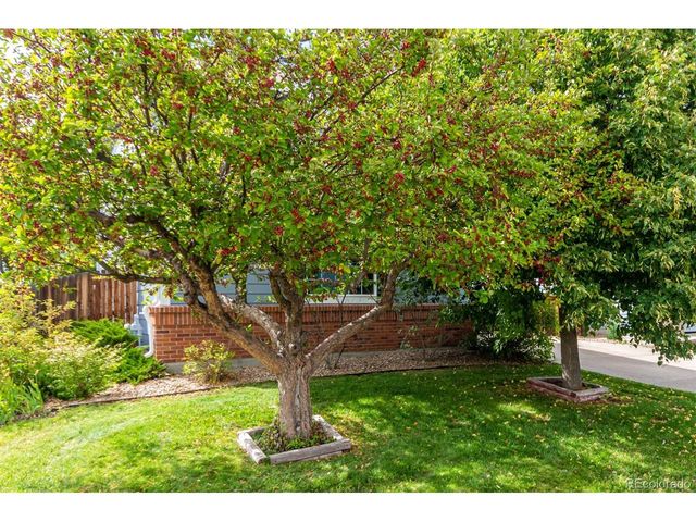 22040 E Princeton Cir, Aurora, CO 80018