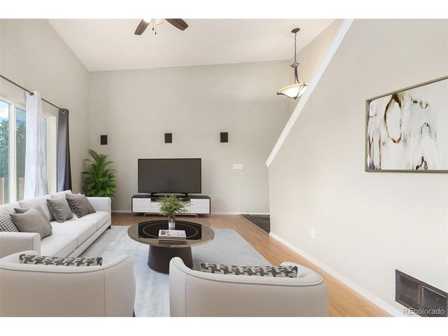 22040 E Princeton Cir, Aurora, CO 80018