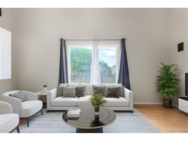 22040 E Princeton Cir, Aurora, CO 80018