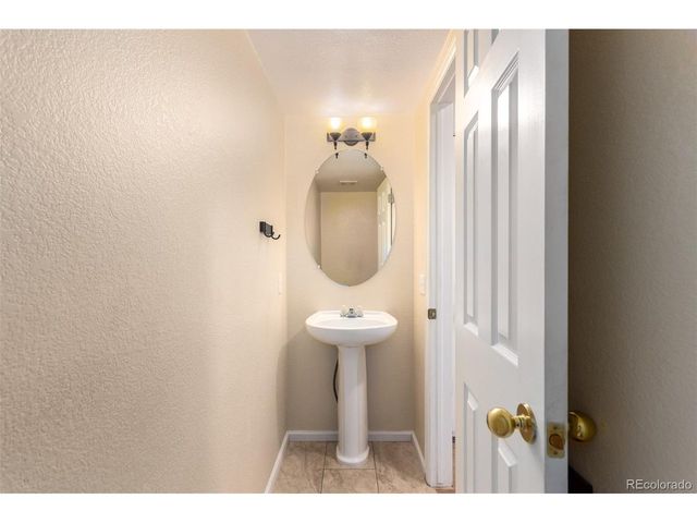 22040 E Princeton Cir, Aurora, CO 80018