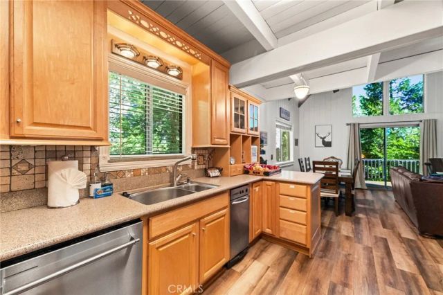 28577 Shenandoah, Lake Arrowhead, CA 92352