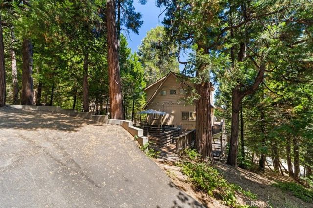28577 Shenandoah, Lake Arrowhead, CA 92352