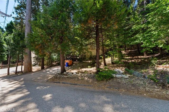 28577 Shenandoah, Lake Arrowhead, CA 92352