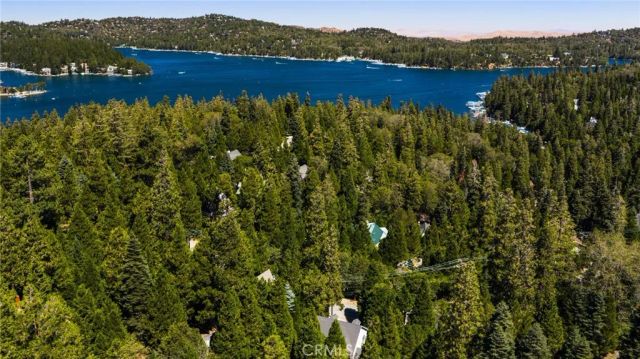 28577 Shenandoah, Lake Arrowhead, CA 92352