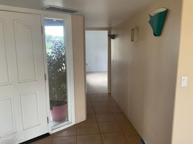4060 N Swan Road, Tucson, AZ 85718
