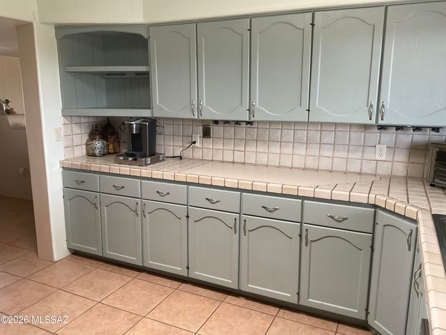 4060 N Swan Road, Tucson, AZ 85718