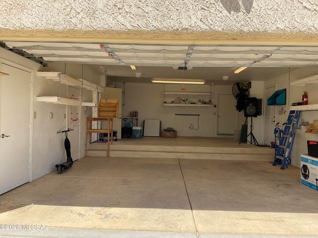 4060 N Swan Road, Tucson, AZ 85718