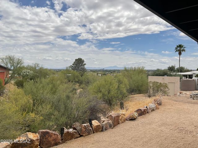 4060 N Swan Road, Tucson, AZ 85718