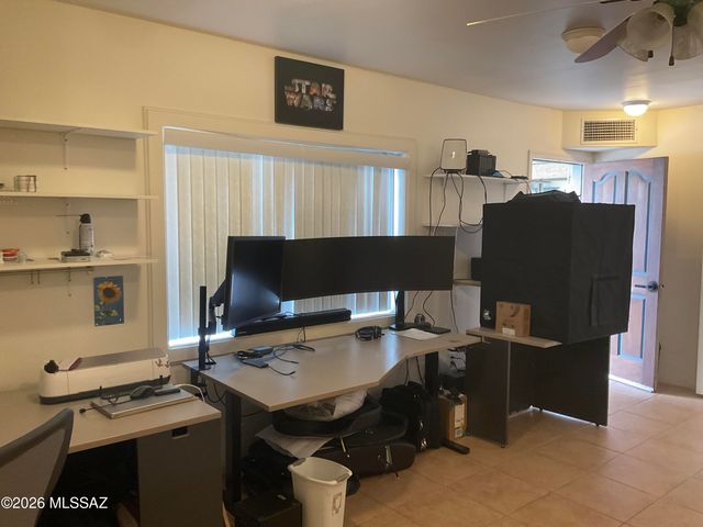 4060 N Swan Road, Tucson, AZ 85718