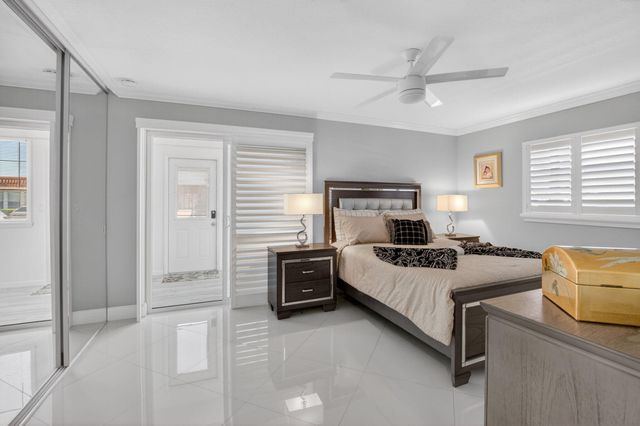 102 E Waterford E 102, Delray Beach, FL 33446