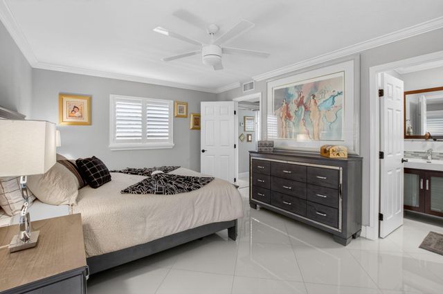 102 E Waterford E 102, Delray Beach, FL 33446