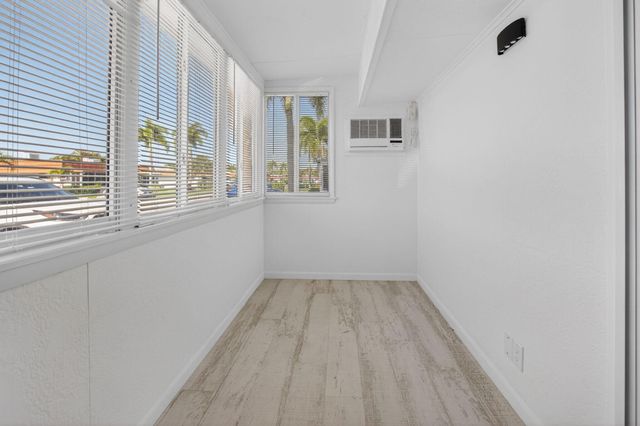 102 E Waterford E 102, Delray Beach, FL 33446