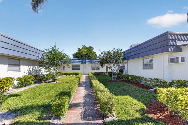 102 E Waterford E 102, Delray Beach, FL 33446