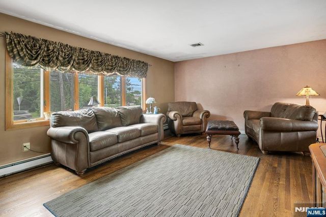 185 Ratzer Road, Wayne, NJ 07470