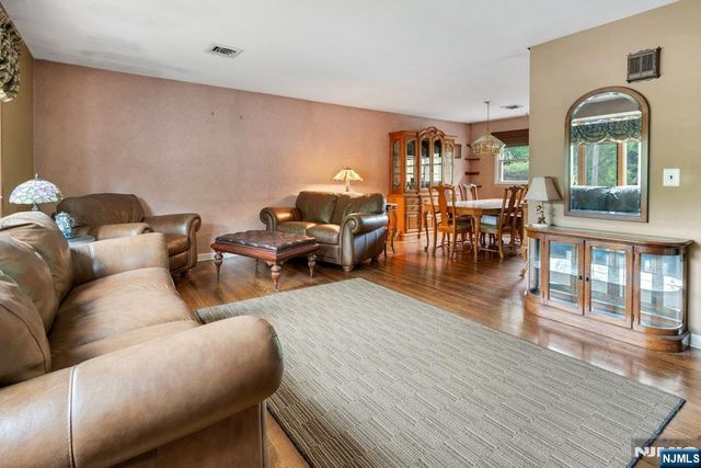 185 Ratzer Road, Wayne, NJ 07470
