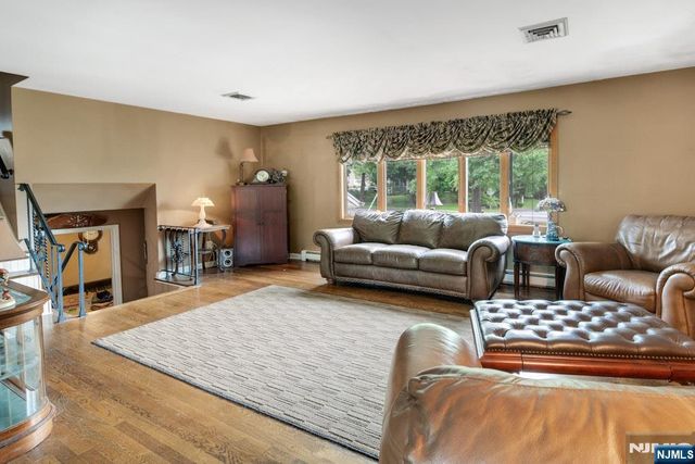 185 Ratzer Road, Wayne, NJ 07470
