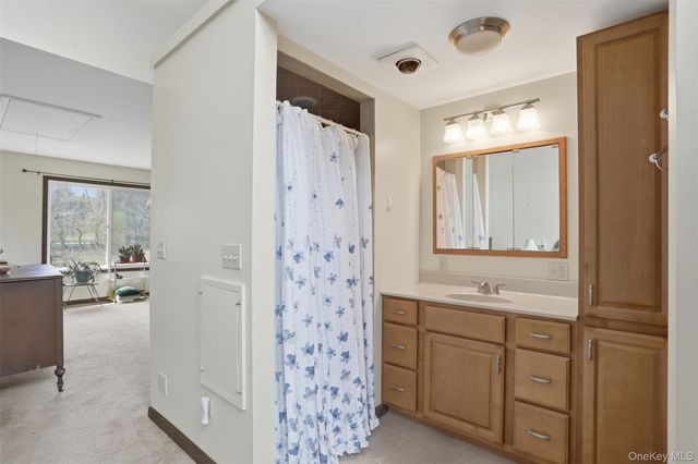 144 Yantz Road, Red Hook, NY 12571