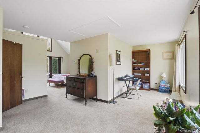 144 Yantz Road, Red Hook, NY 12571