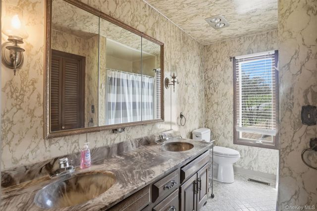 144 Yantz Road, Red Hook, NY 12571