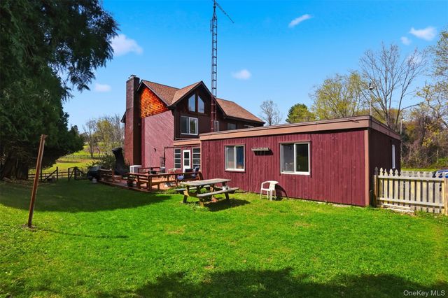 144 Yantz Road, Red Hook, NY 12571
